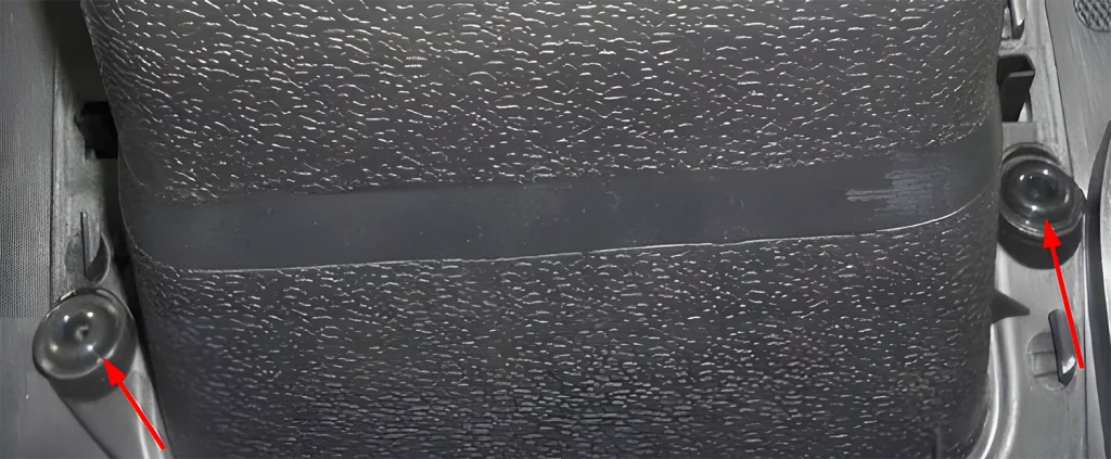 Double Semi-Circular Rivet Head Application